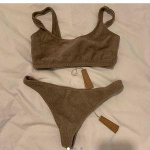 NWT: Skims Toweling Set